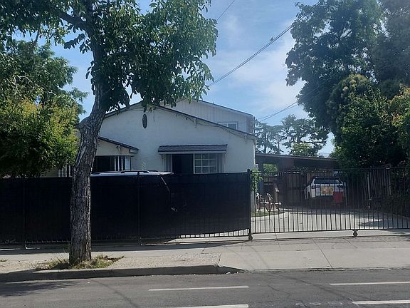 2nd image of 114 S 21st St