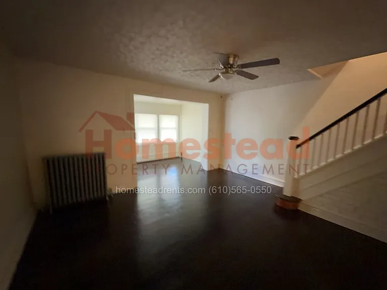 206 N 6th St — Photo 8