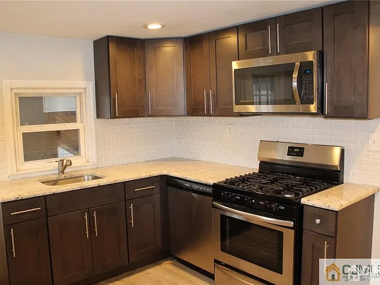 35 Lavern St #2 — Photo 2