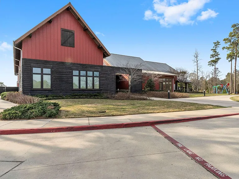 8211 Chartres Wind Dr — Photo 43