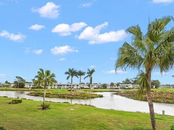 221 Palm DR #221-2, NAPLES, FL 34112