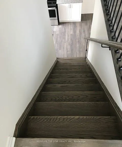 34 Deans Dr — Photo 7