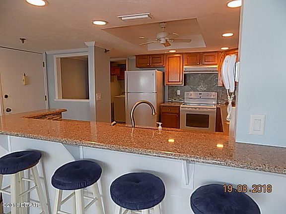 3rd image of 1513 Ocean Shore Blvd APT I1
