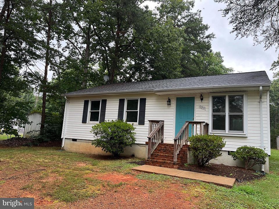 1st image of 12801 Plantation Dr #9
