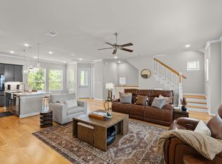 4004 Centre Meadow Way, Houston, TX 77043