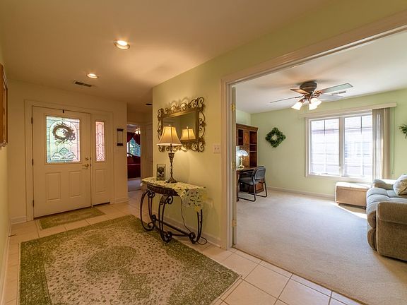 4th image of 8234 Meadow Ln