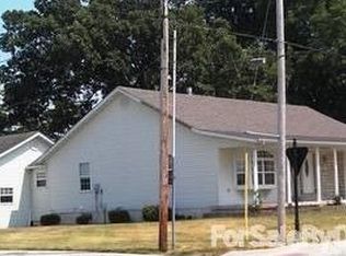 418 N Donk Ave, Maryville, IL 62062