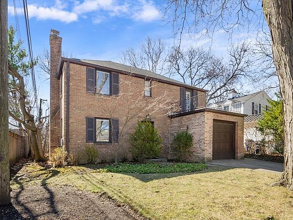 2nd image of 2810 Simpson St