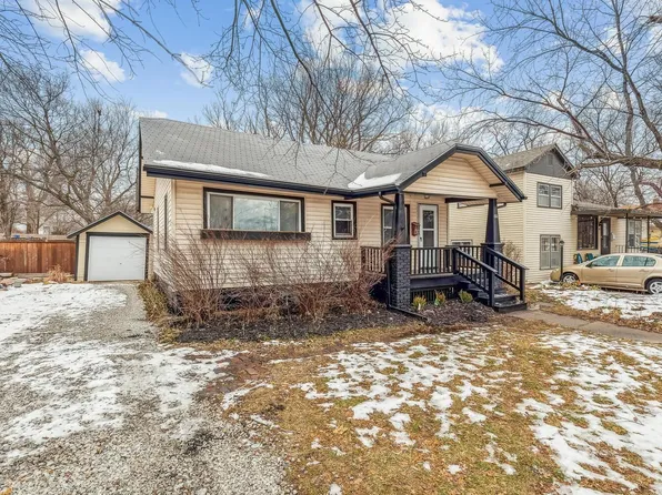616 SE 5th St, Newton, KS 67114