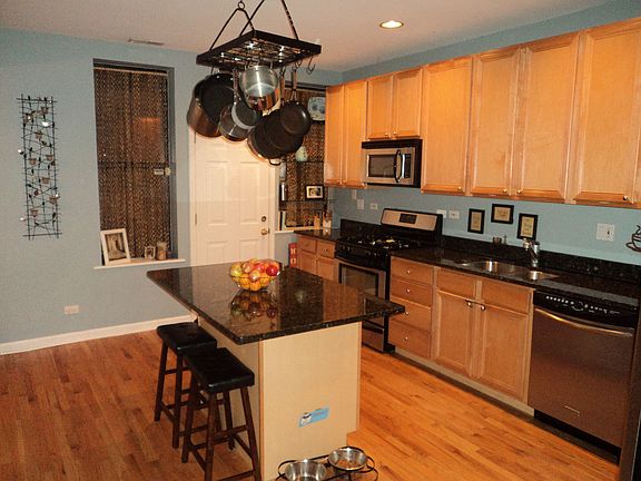 3rd image of 4827 N Fairfield Ave APT 2