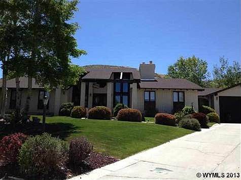 2nd image of 490 Evans Dr