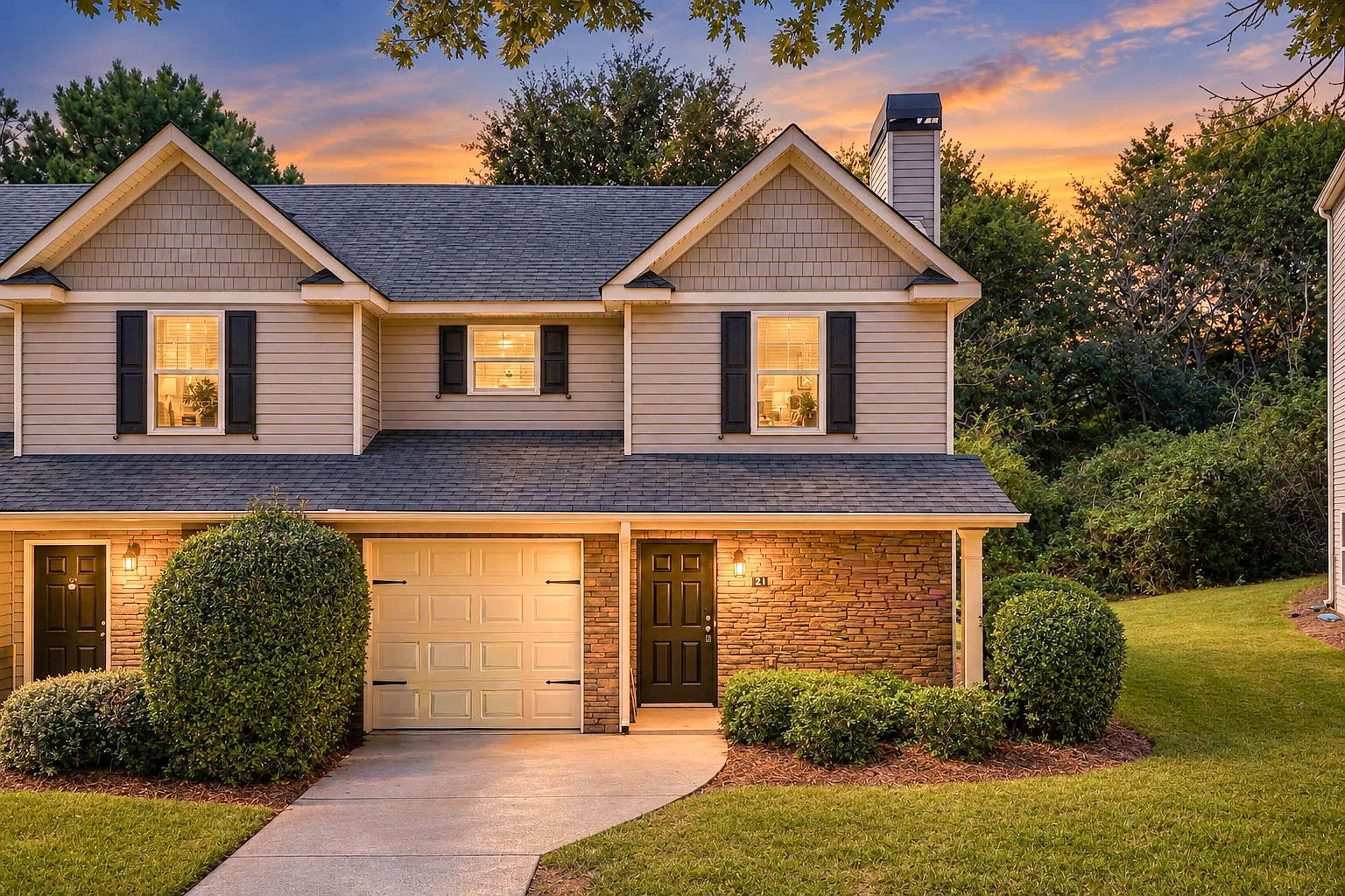121 Cypress Ct — Photo 1