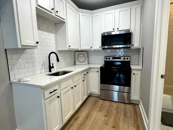 77 Byberry Rd, Hatboro, PA