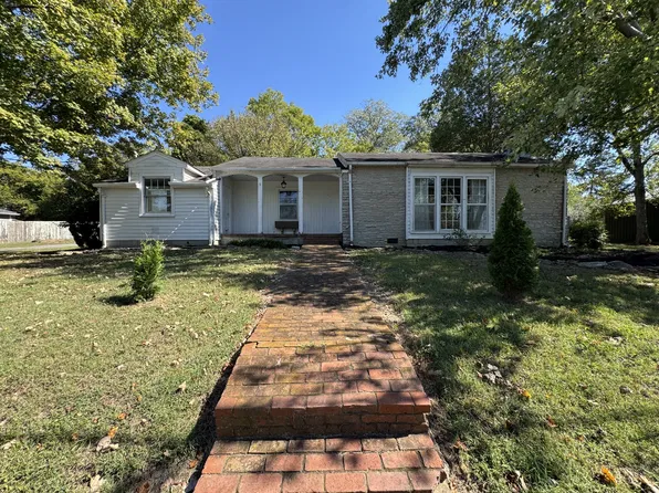 211 Elm St, Pulaski, TN 38478