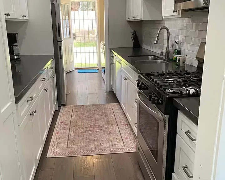 2418 Del Amo Blvd — Photo 27