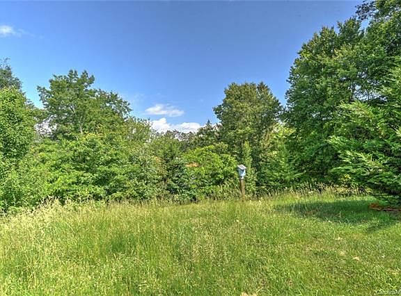 5th image of 53 Beaver Dr #A