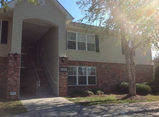 1860 Crest Hollow Dr APT 204, Winston Salem, NC 27127