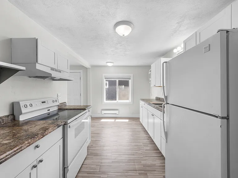 2514 W Jefferson St #2 — Photo 6