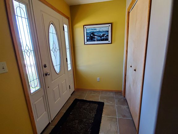 4th image of 130 Gumwood St
