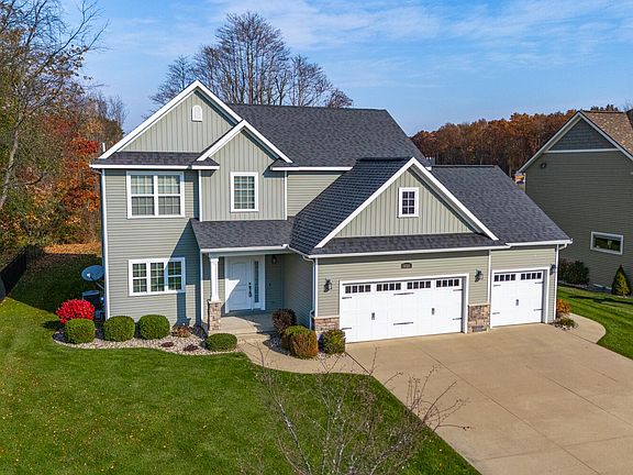 2nd image of 4701 Bahama Ln