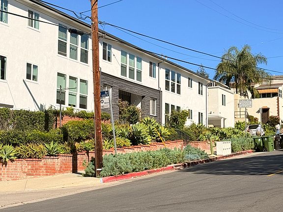 2nd image of 2005 Talmadge St #17