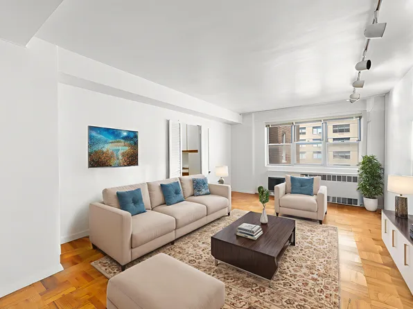 30 West 60th Street image 1 of 12