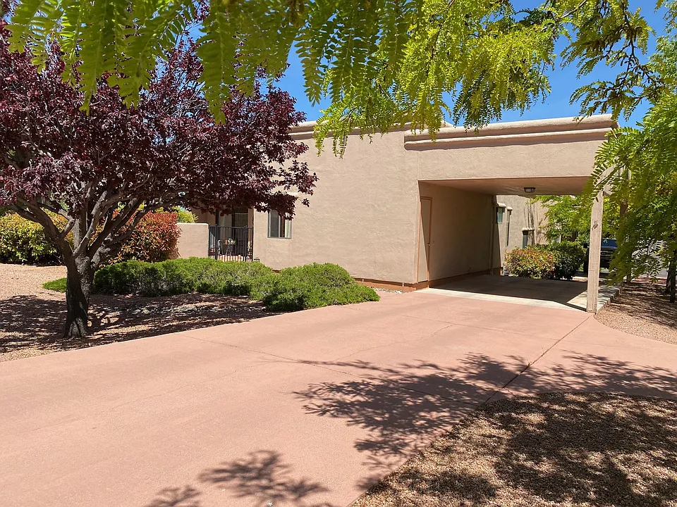573 Jordan Rd