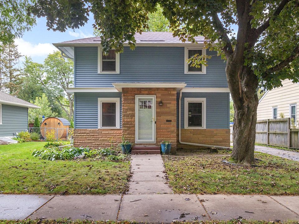 1st image of 762 Lexington Pkwy S