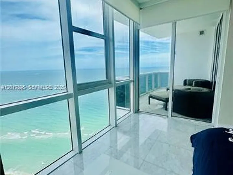 18201 Collins Ave #4508 — Photo 12