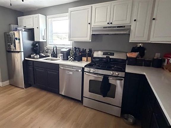 5th image of 1006 Main St