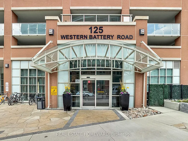 125 Western Battery Rd #913 — Photo 40