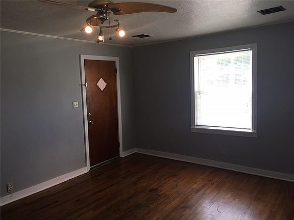 2nd image of 219 E Harvard St