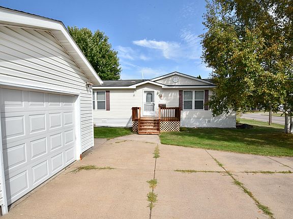 2nd image of 708 1st St E