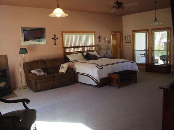 55 Hummingbird Ln, Ute Park, NM 87749