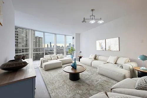 50 Eglinton Ave W Photo 1