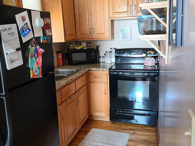 214 8th St SE #1 — Photo 10
