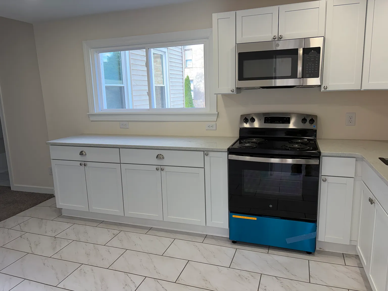 620 Grace St — Photo 2