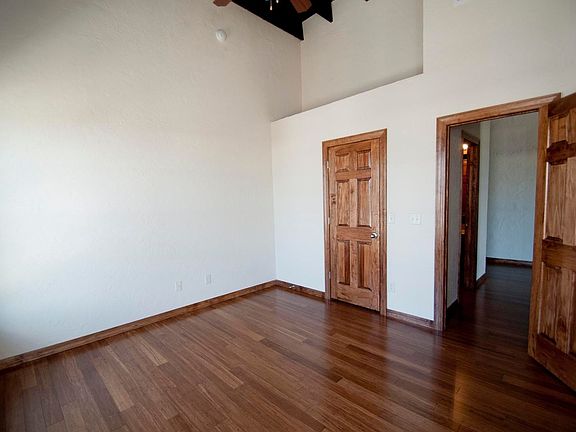 3rd image of 211 S Market Ave #Ub-212