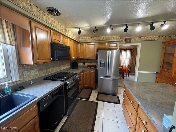 3rd image of 12305 Oakpark Blvd