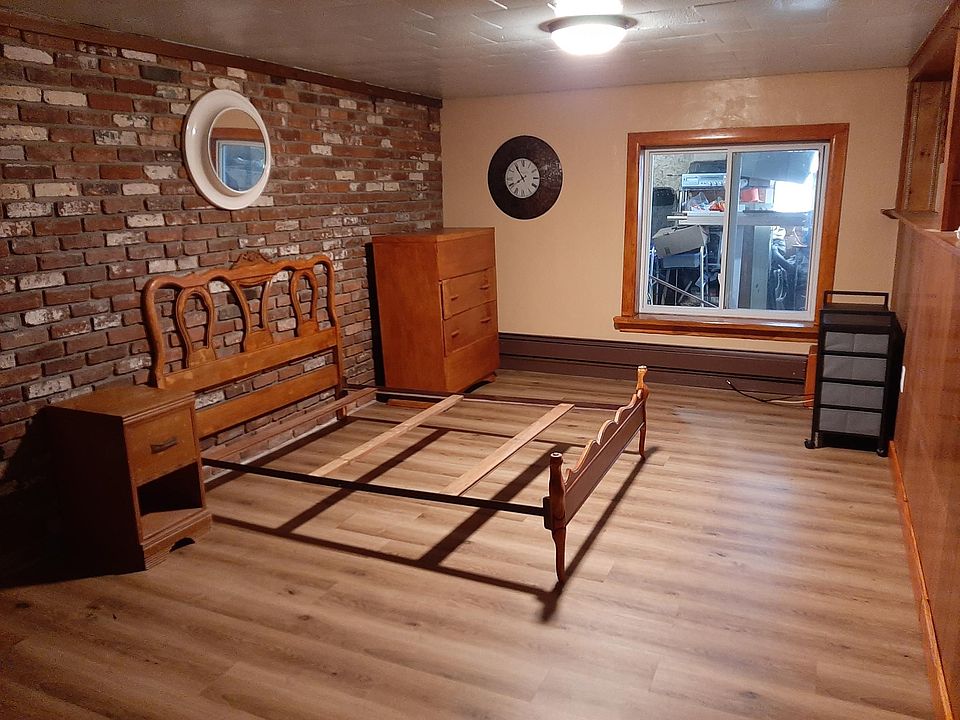 2nd image of 27 Hall Rd #1
