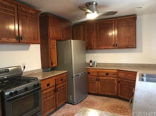 6908 Geyser Ave, Reseda, CA 91335