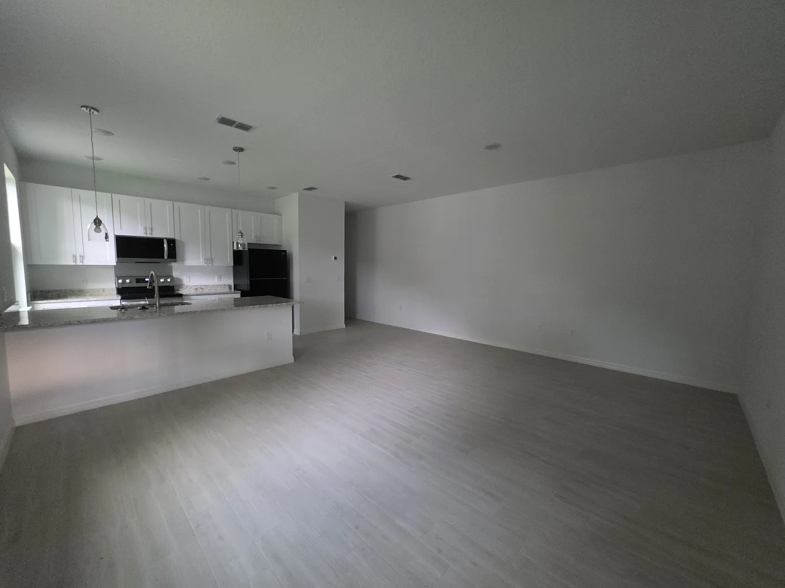 67 Glover St — Photo 2