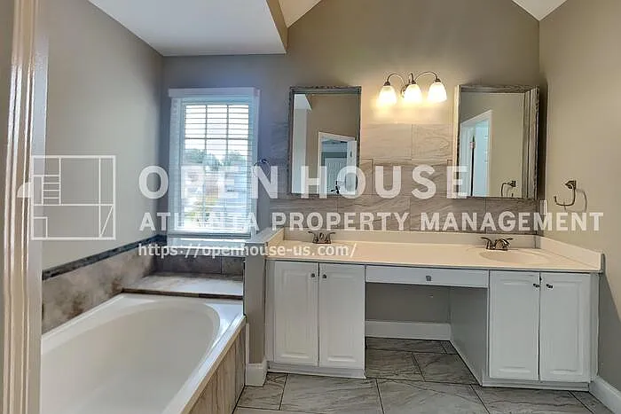 1461 Rosewood Creek Dr — Photo 8