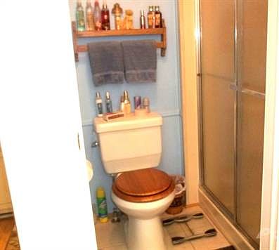 Master bath Separate Water closet