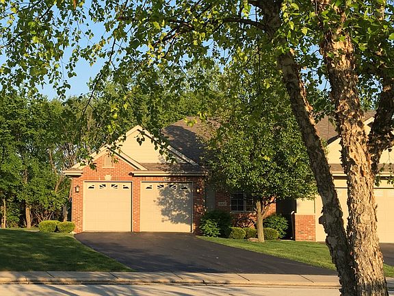 5th image of 702 River Place Dr