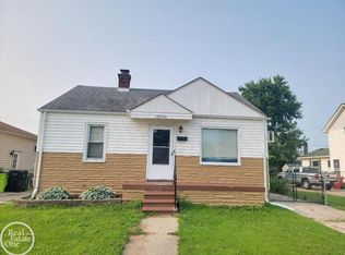 18936 Martin Rd, Roseville, MI 48066