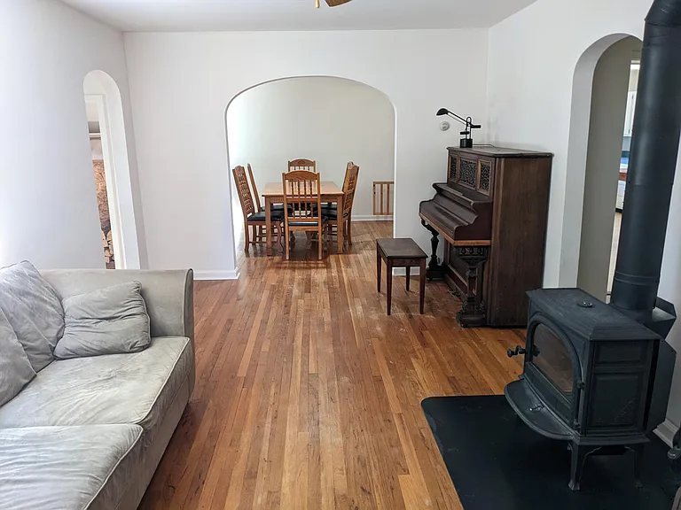 318 S 9th Ave — Photo 7