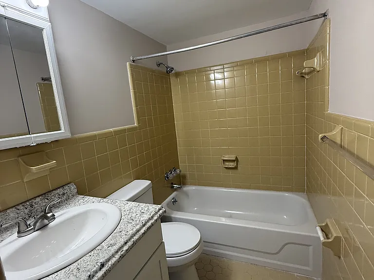 841 Lewis Dr — Photo 6