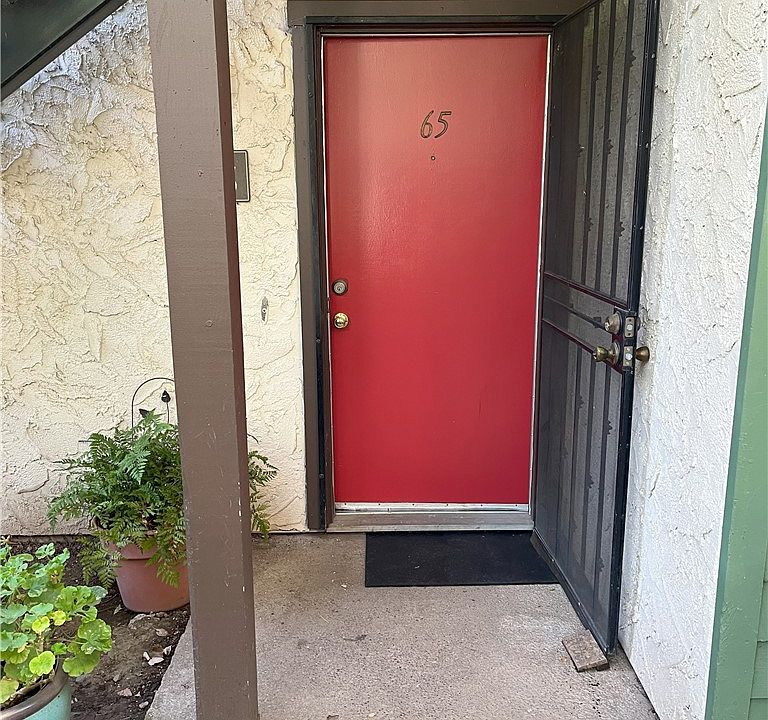 1st image of 555 Vallombrosa Ave