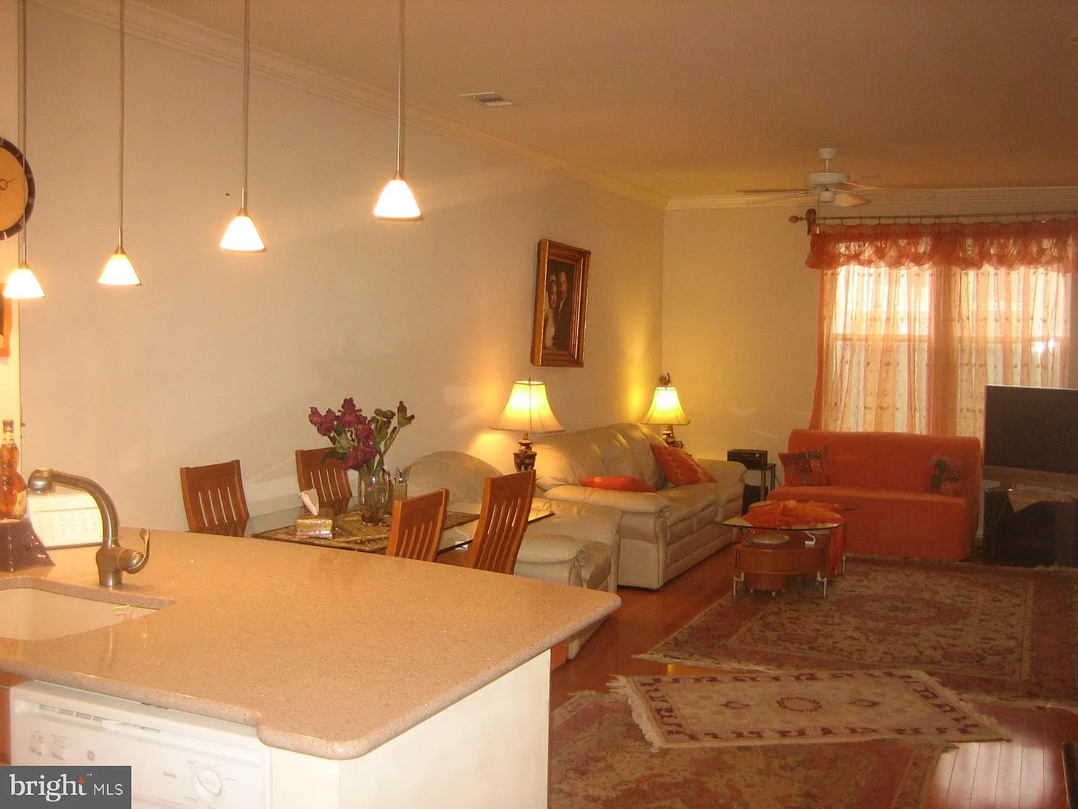 1 bed, 751 sqft, $2,000 — Photo 3